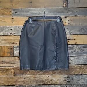 Vintage Newport News leather skirt mini black Sz 8